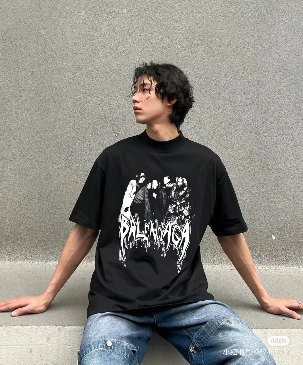 P80✨🔥 [BALENCIAGA] Paris lettering printed short-sleeved T-shirt. Custom-woven and dyed 300g combed cotton heavyweight fabric. Zero color difference in threads. Perfect details. Differentiate from the current currency version. Welcome to compare. Same Style for men and women. Must-sell in the picture above. Color: White Black Size: 1 2 3 4